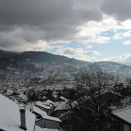 Apartment Safir - Free Parking Saraievo Exterior foto