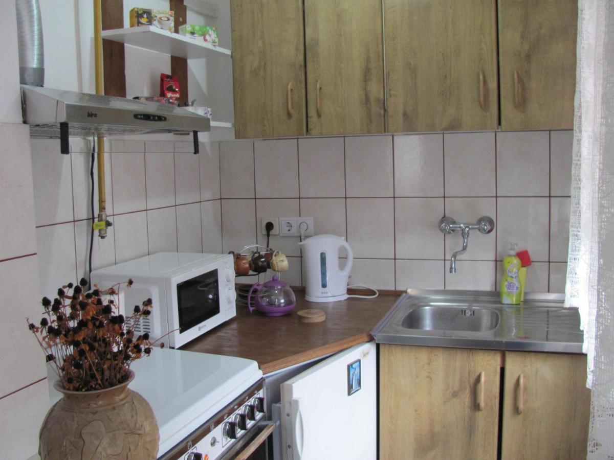 Apartment Safir - Free Parking Saraievo Exterior foto