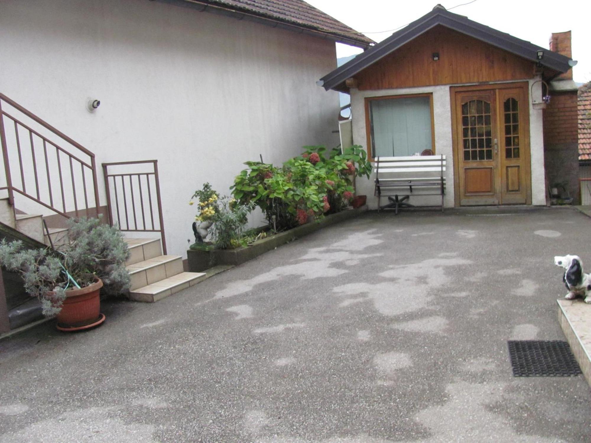 Apartment Safir - Free Parking Saraievo Exterior foto