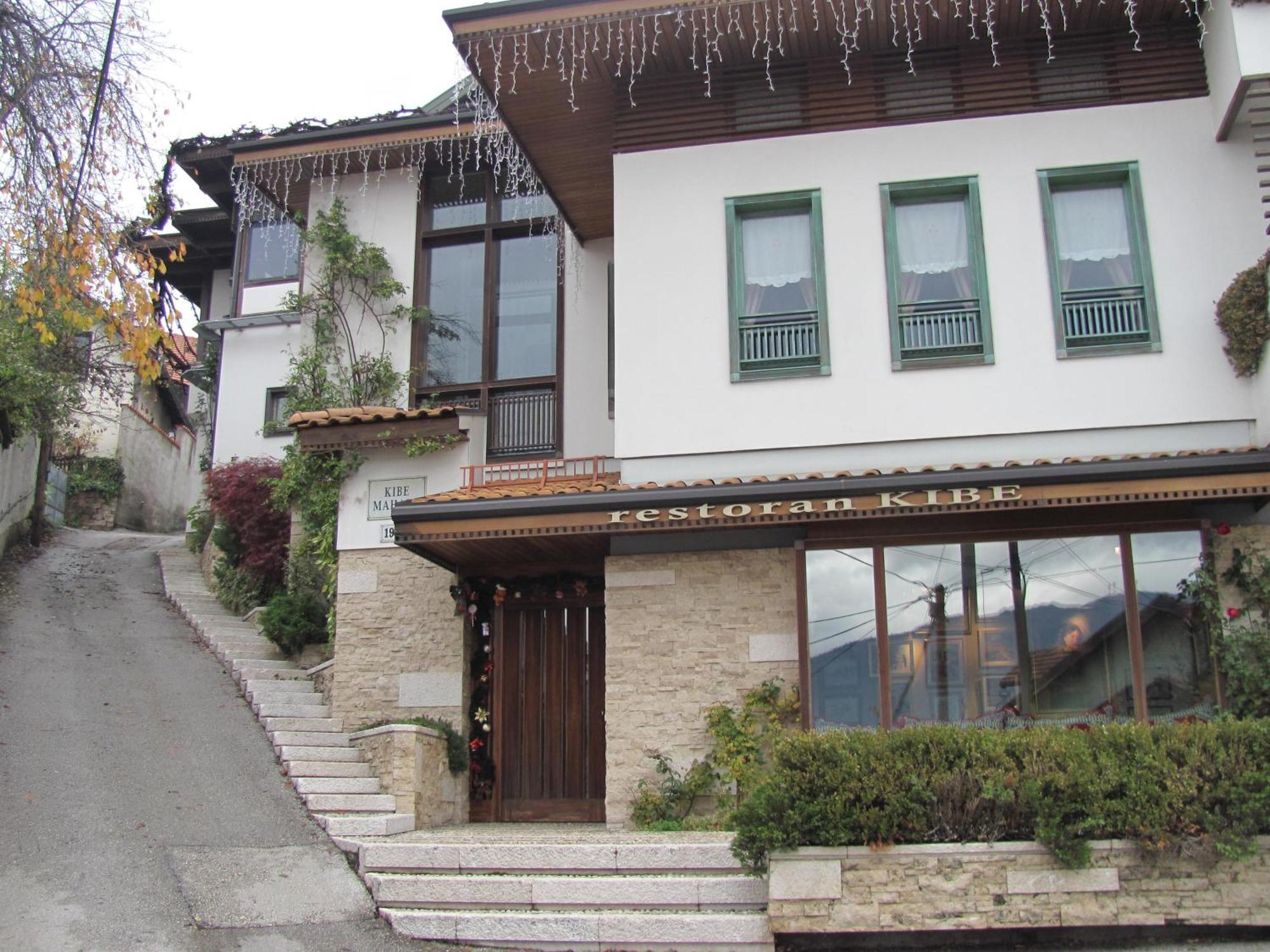 Apartment Safir - Free Parking Saraievo Exterior foto