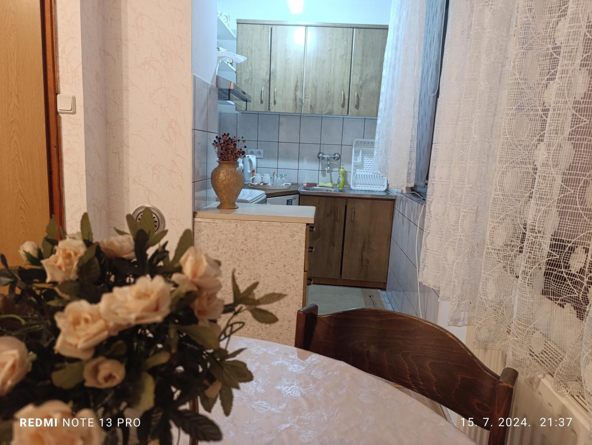 Apartment Safir - Free Parking Saraievo Exterior foto